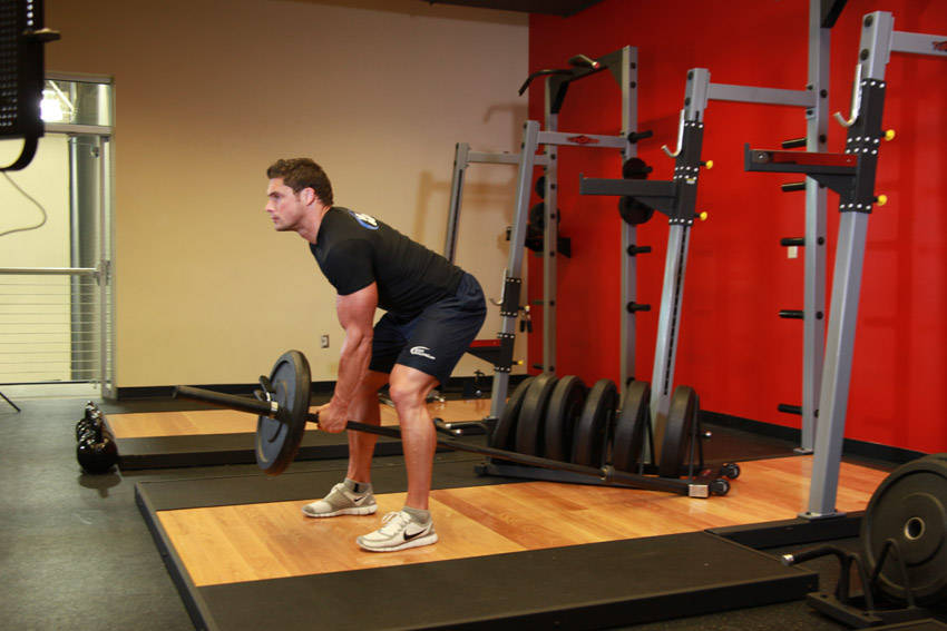 Bent Over One-Arm Long Bar Row — başlangıç pozisyonu