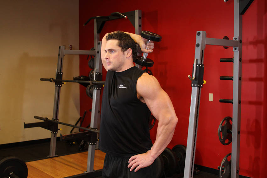 Dumbbell One-Arm Triceps Extension — başlangıç pozisyonu