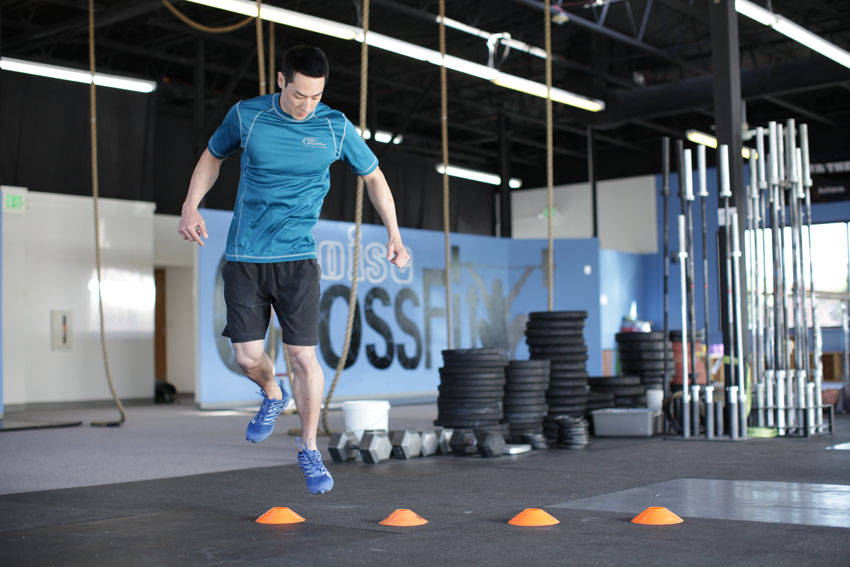 Single-Leg Lateral Hop — bitiş pozisyonu
